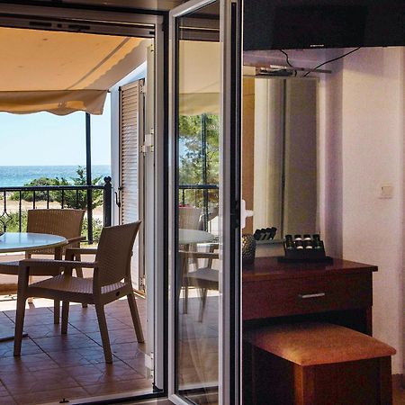Romanos Beach Villas Extérieur photo