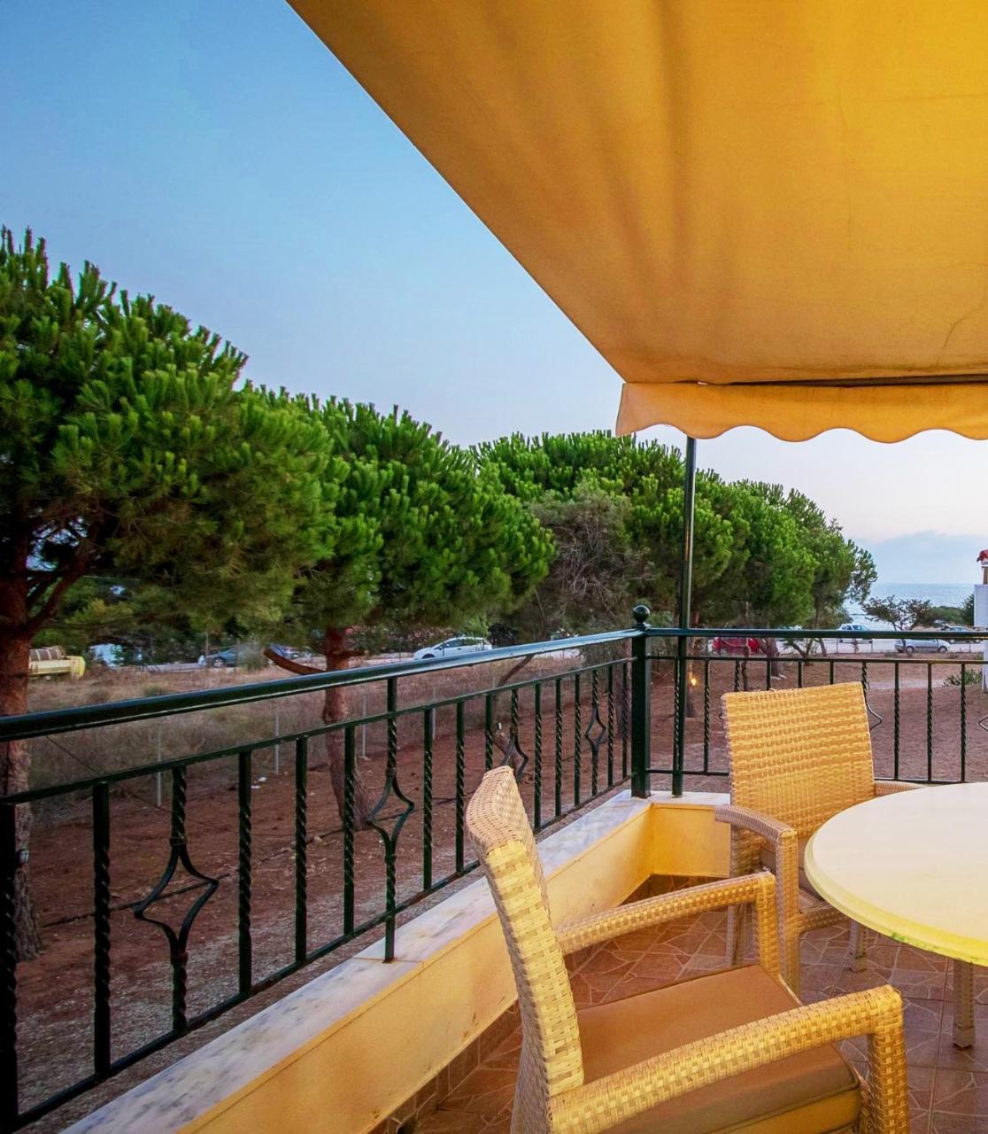 Romanos Beach Villas Extérieur photo