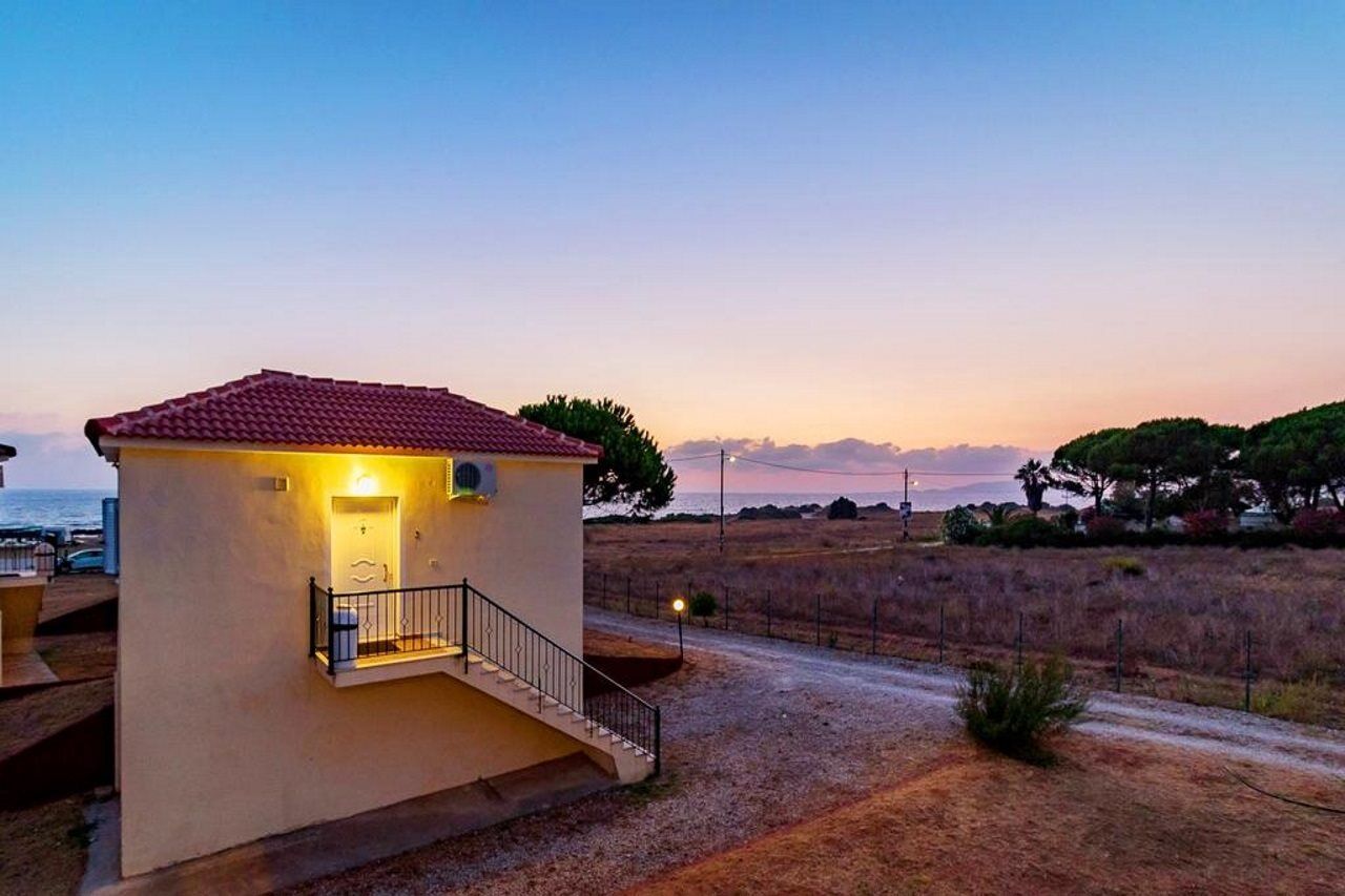Romanos Beach Villas Extérieur photo